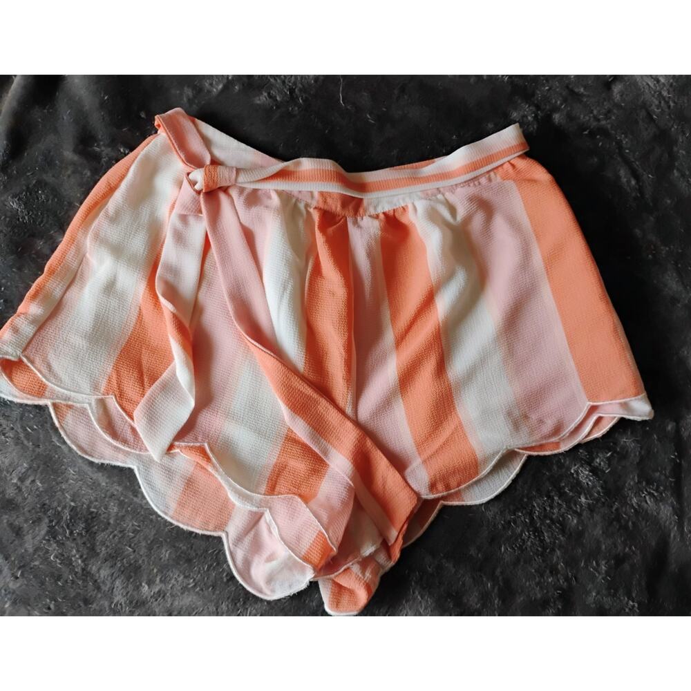 90s Style Orange, Pink And Cream Striped Shorts. Wrap Around Belt. Gossip Girl